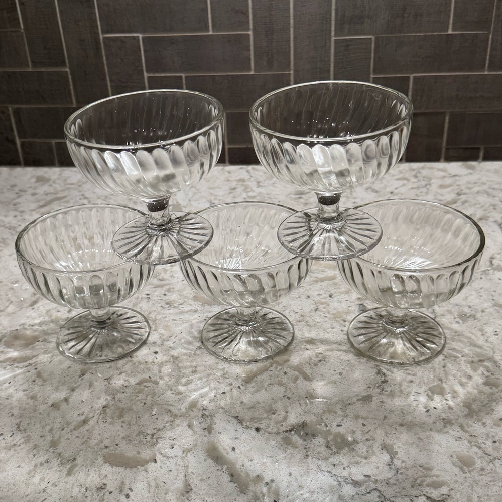 5~VINTAGE~SWIRL PATTERN~CLEAR GLASS~LOW SHERBET DISH~HOLDS APPROXIMATELY 4oz~G13